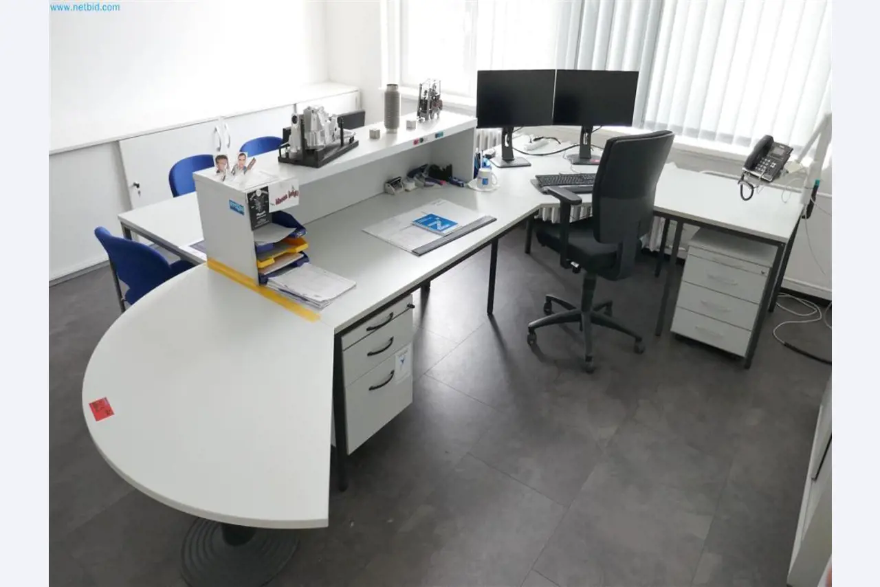 Maschinen aus dem Bereich Maschinen- und Anlagenbau-4