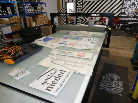 Machines et biens de consommation d'une agence de design-4