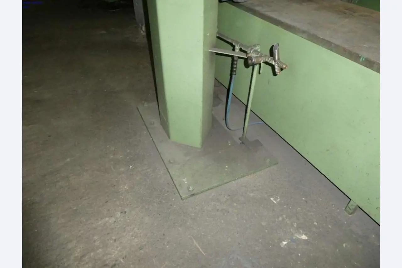 Tokarki i frezarki, małe maszyny, sprzęt warsztatowy-5