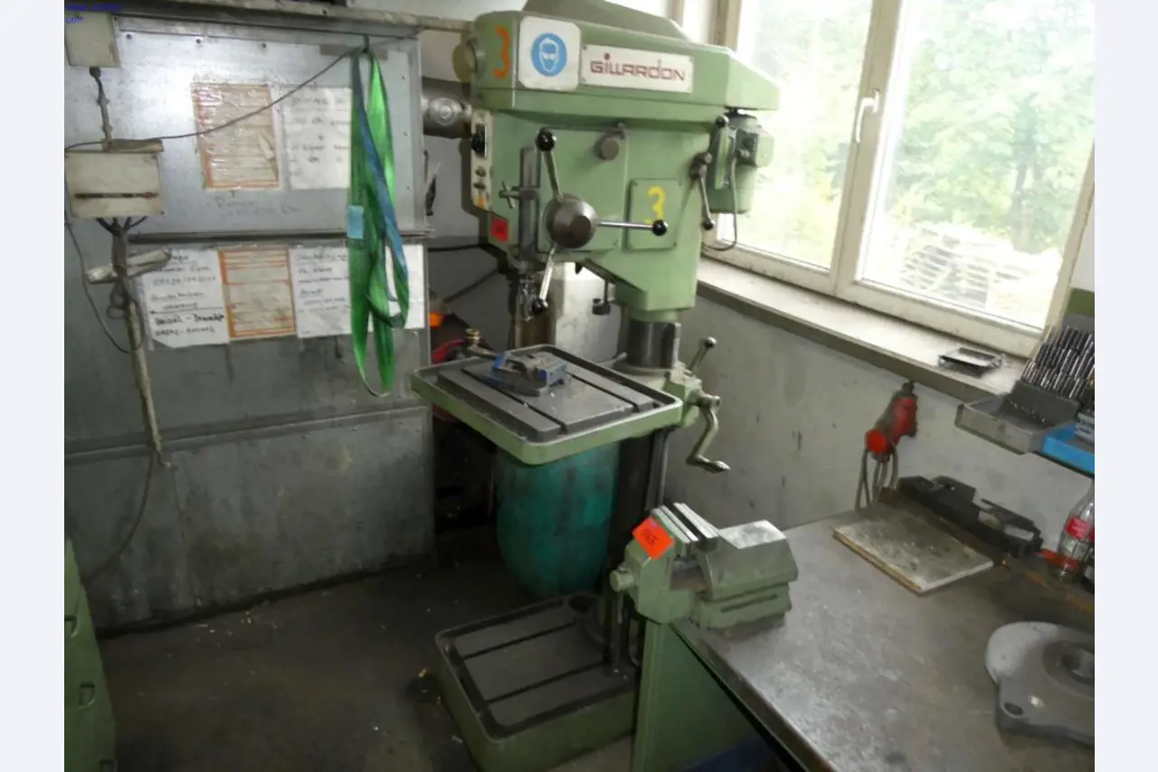 Tokarki i frezarki, małe maszyny, sprzęt warsztatowy-1