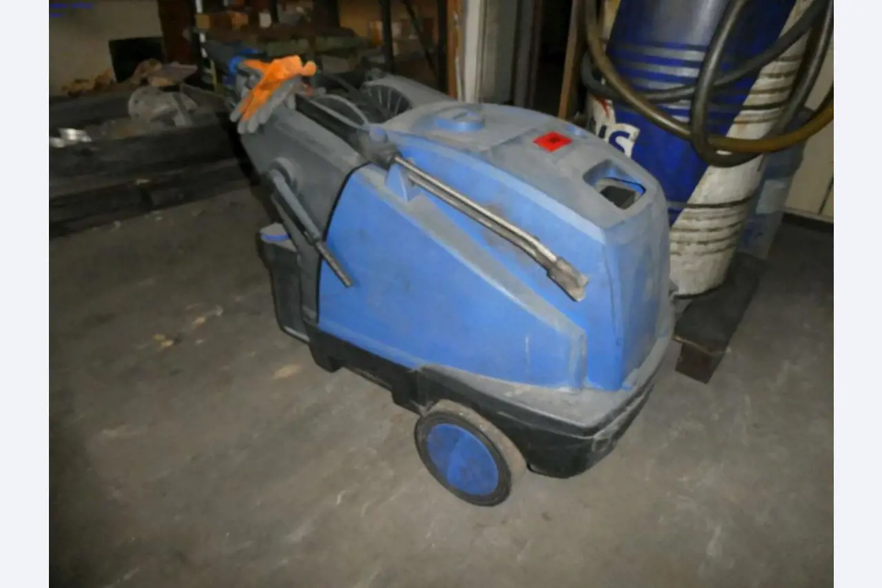 Tokarki i frezarki, małe maszyny, sprzęt warsztatowy-1