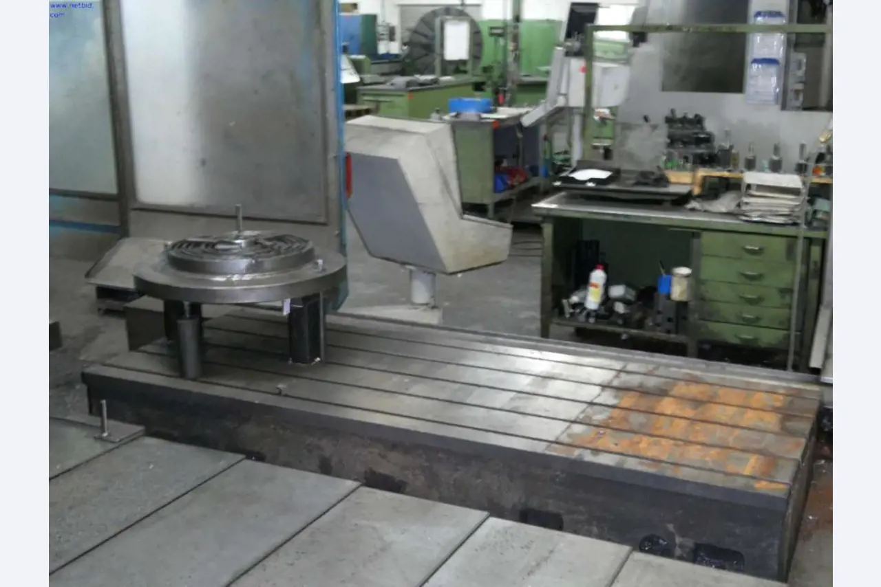 Lathes and milling machines, small machines, workshop equipment-12