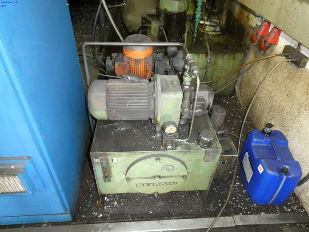 Soustruhy a frézky, malé stroje, dílenské vybavení-16