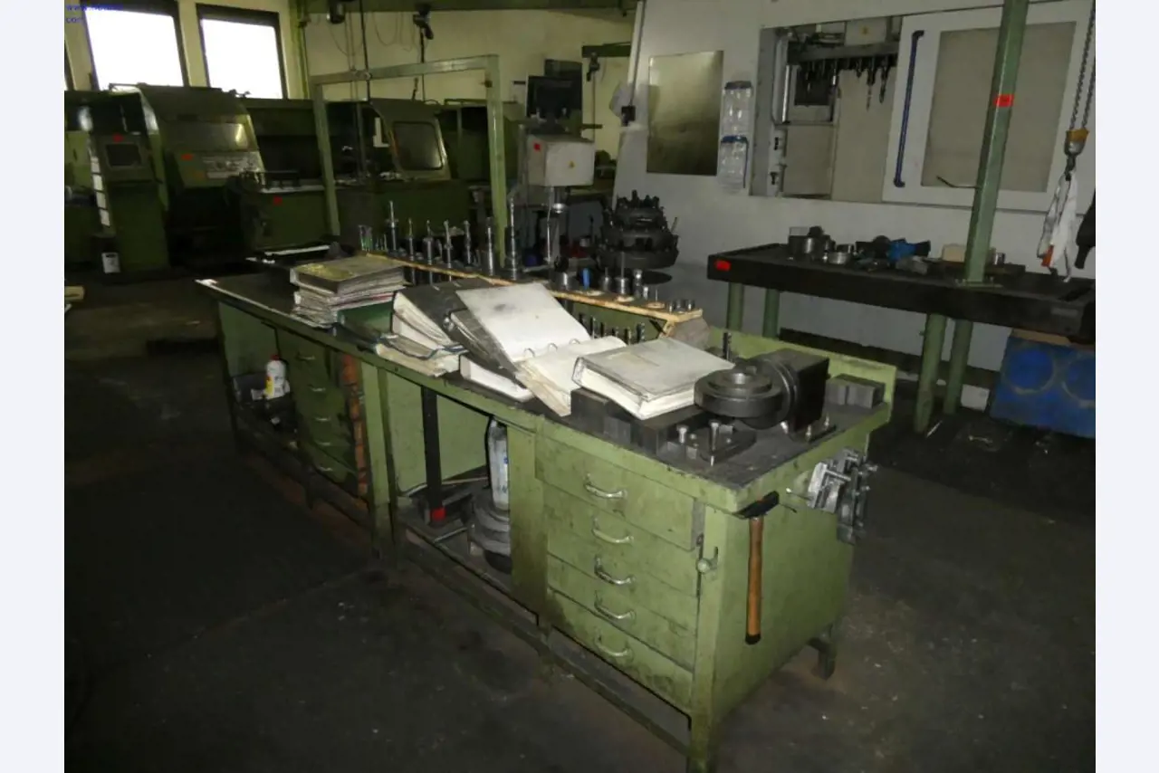 Lathes and milling machines, small machines, workshop equipment-22