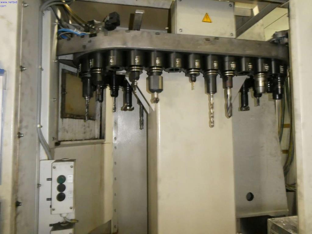 Soustruhy a frézky, malé stroje, dílenské vybavení-17