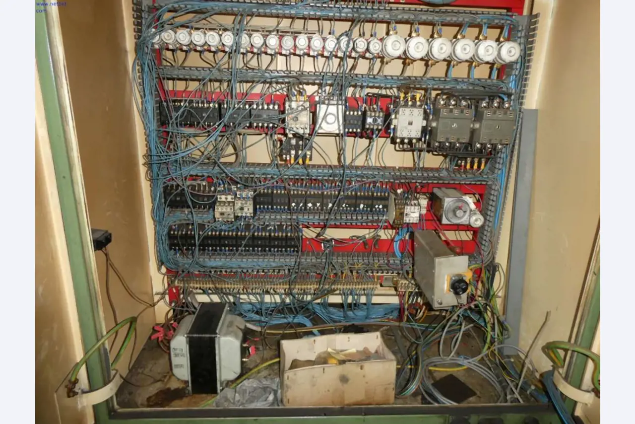 Tokarki i frezarki, małe maszyny, sprzęt warsztatowy-12