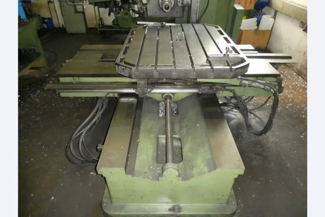 Tokarki i frezarki, małe maszyny, sprzęt warsztatowy-3