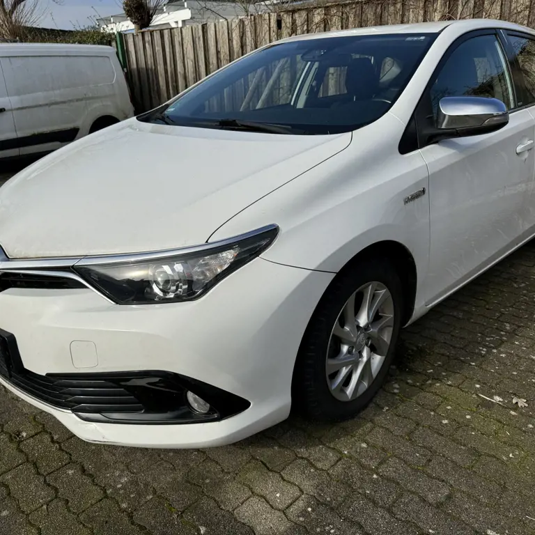 Pkw Toyota Auris Hybrid Edition S