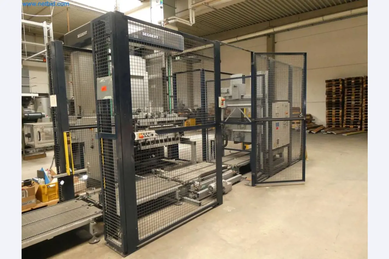 Equipamiento operativo y de oficina de una imprenta-18