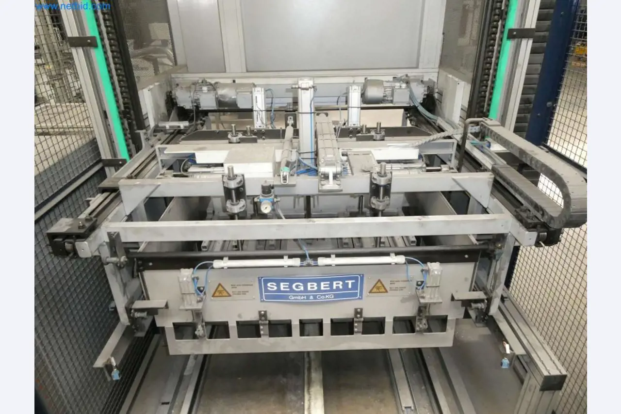 Equipamiento operativo y de oficina de una imprenta-19