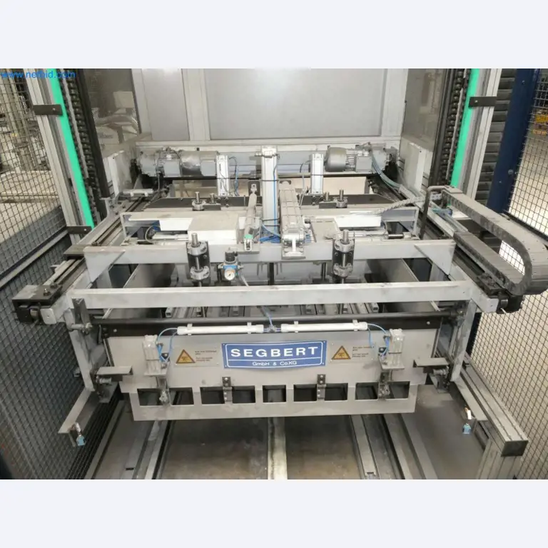 Equipamiento operativo y de oficina de una imprenta-19