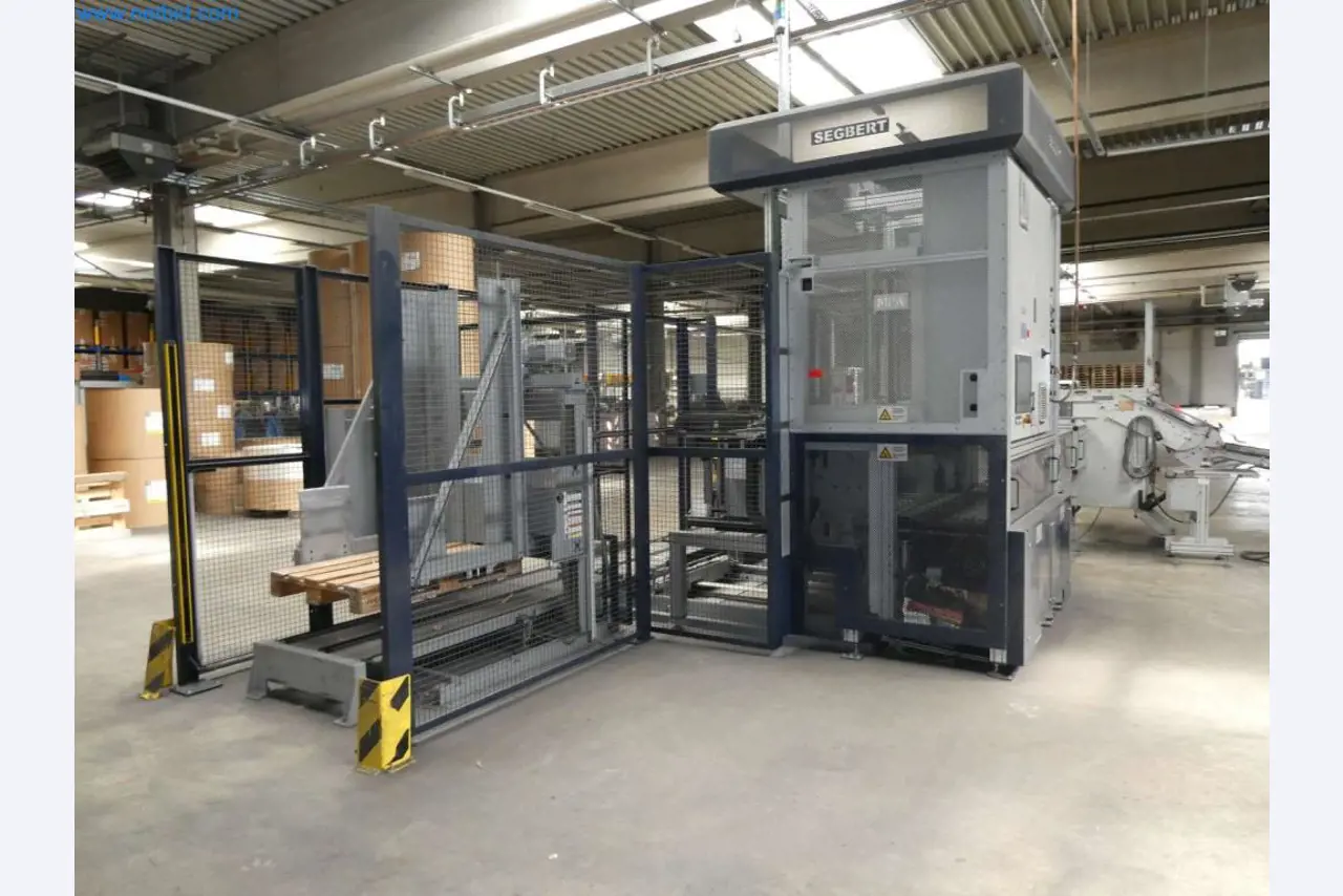Equipamiento operativo y de oficina de una imprenta-20