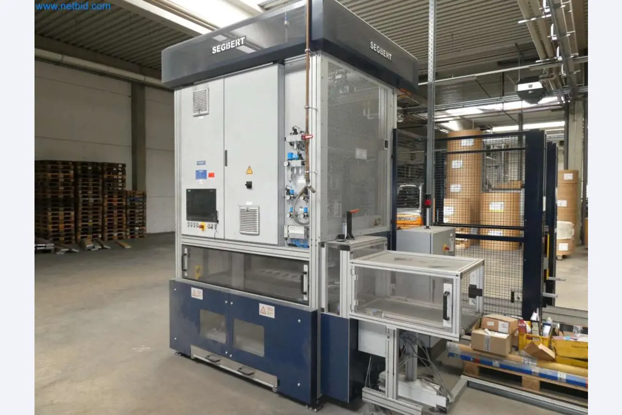 Equipamiento operativo y de oficina de una imprenta-22