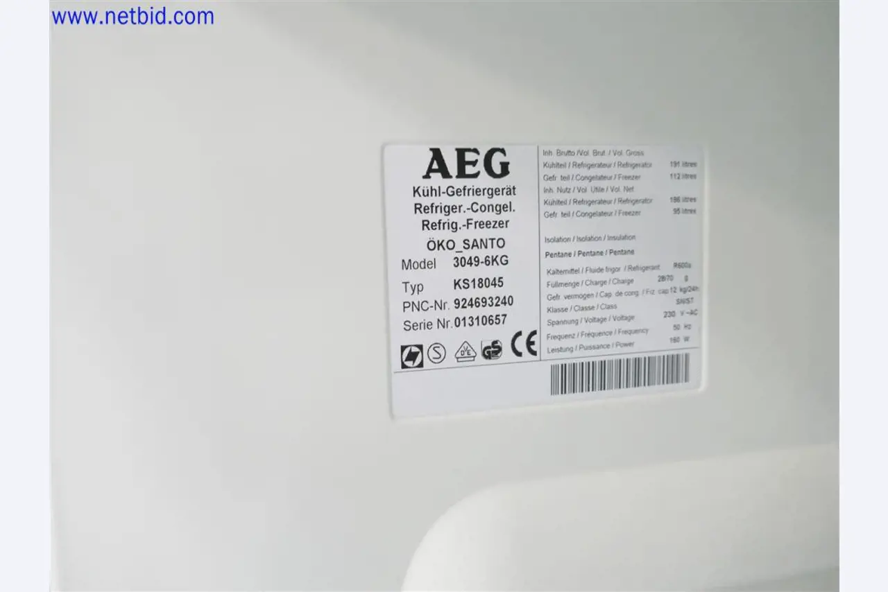 Dobře udržované a rozsáhlé laboratorní vybavení-2