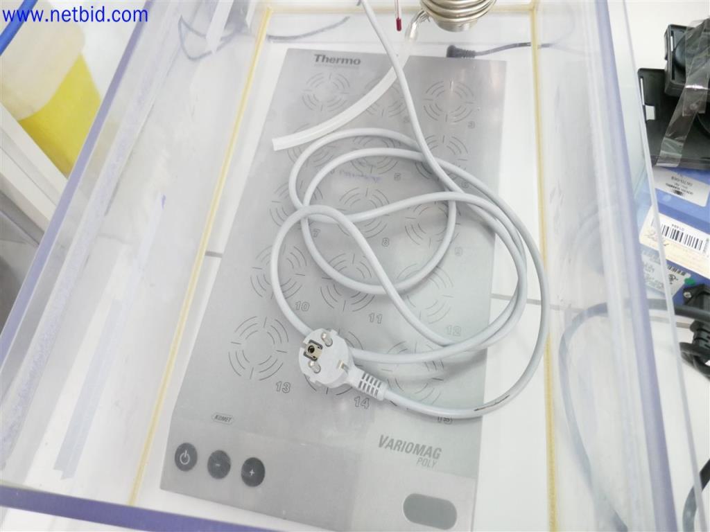 Gepflegte und umfangreiche Laborausstattung -4