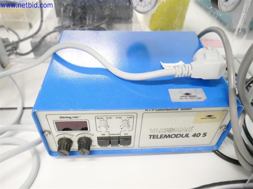 Gepflegte und umfangreiche Laborausstattung -8