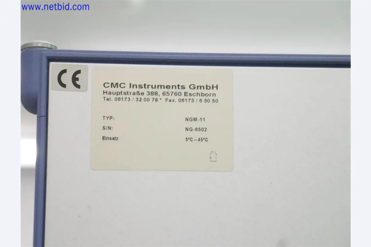 Gepflegte und umfangreiche Laborausstattung -2