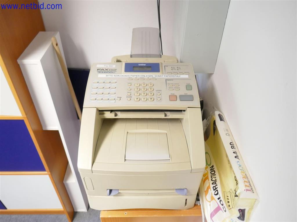 Equipos de laboratorio amplios y en buen estado-4