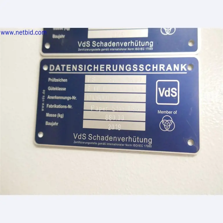 Dobro vzdrževana in obsežna laboratorijska oprema-2
