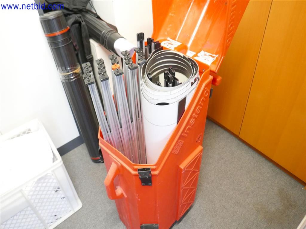 Dobře udržované a rozsáhlé laboratorní vybavení-5