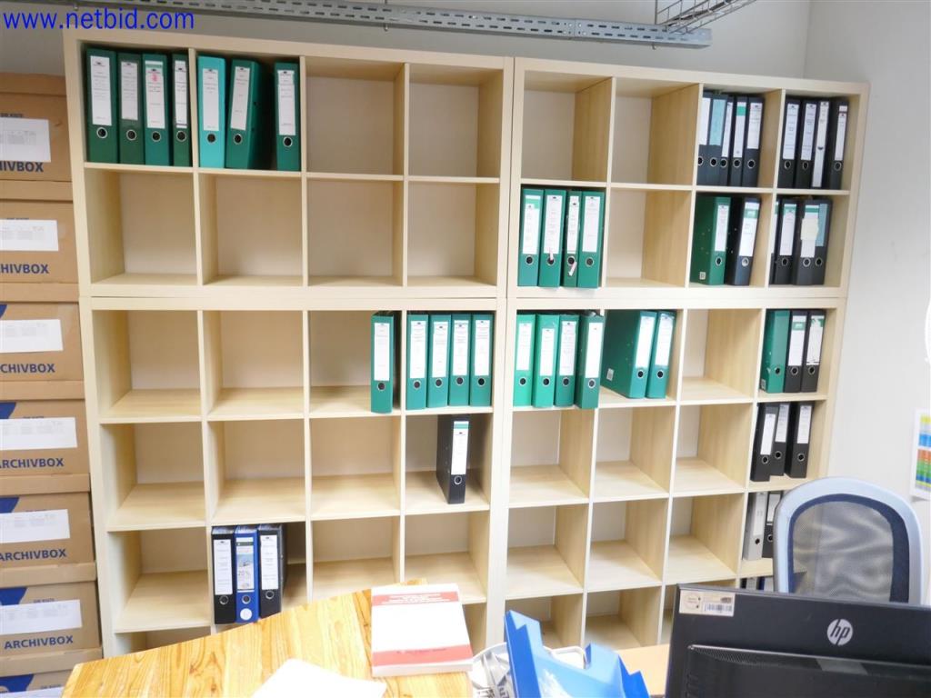 Dobře udržované a rozsáhlé laboratorní vybavení-3