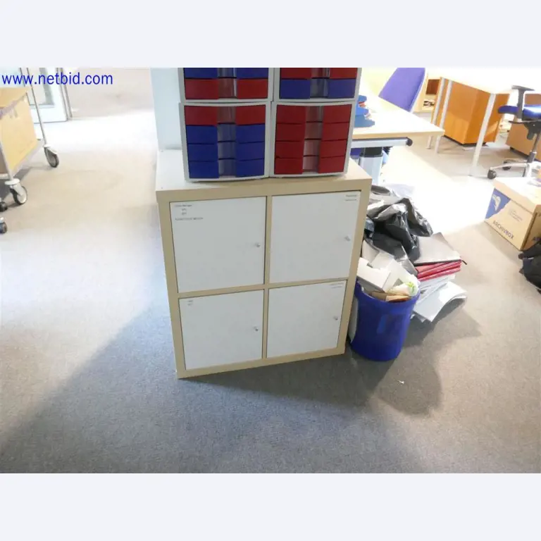Dobře udržované a rozsáhlé laboratorní vybavení-6