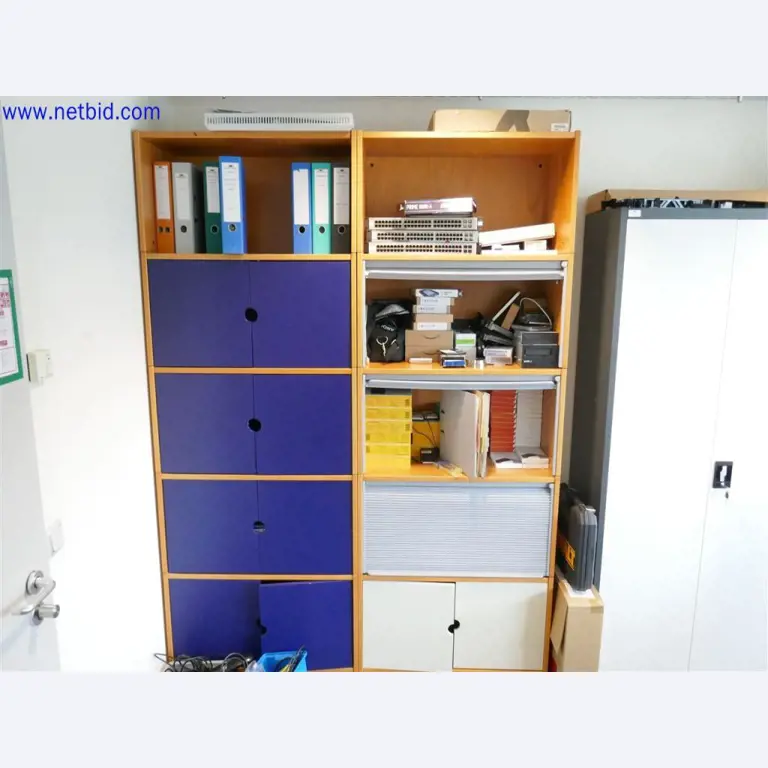 Gepflegte und umfangreiche Laborausstattung -4