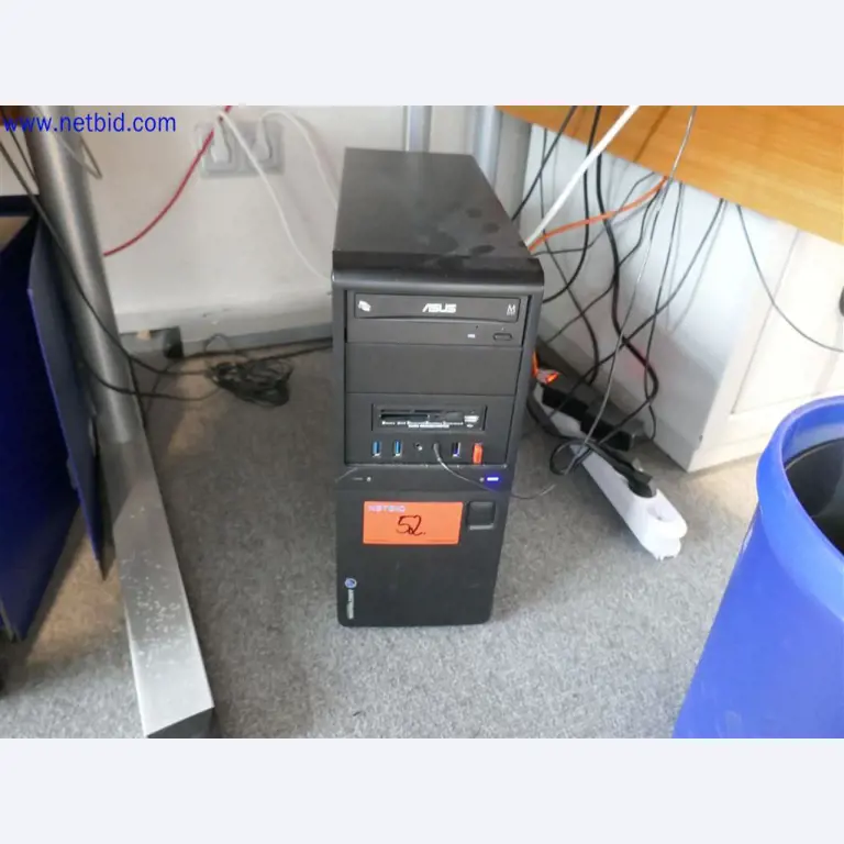 Dobrze utrzymany i bogaty sprzęt laboratoryjny-3