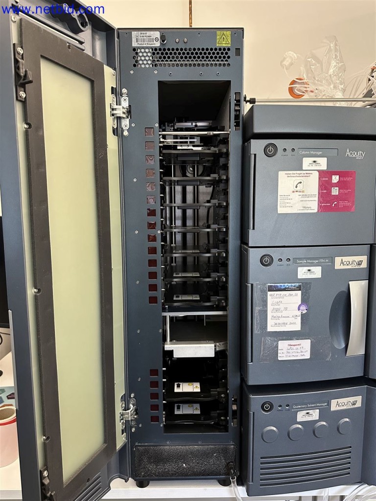 Dobře udržované a rozsáhlé laboratorní vybavení-3