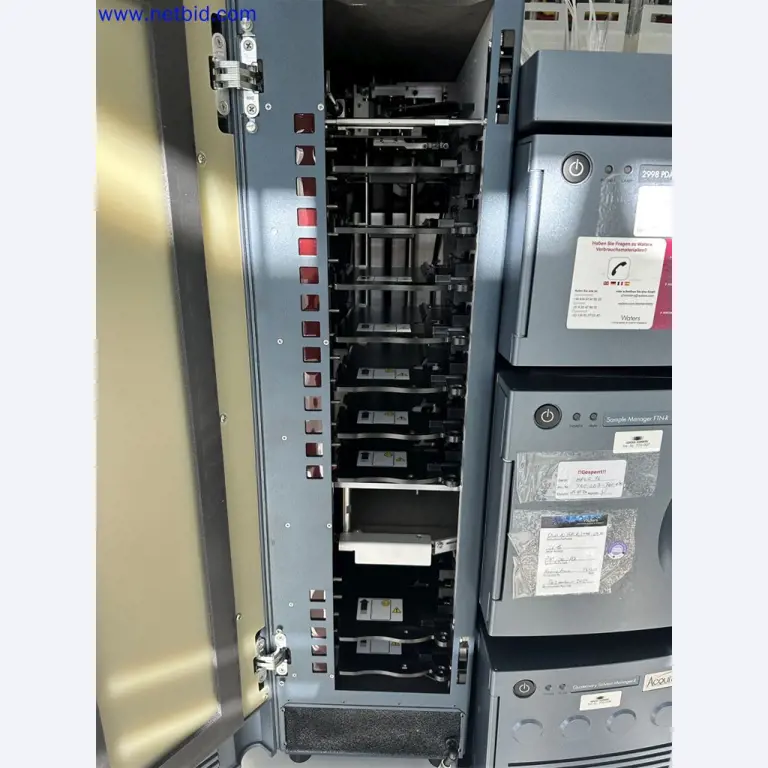 Dobro vzdrževana in obsežna laboratorijska oprema-3