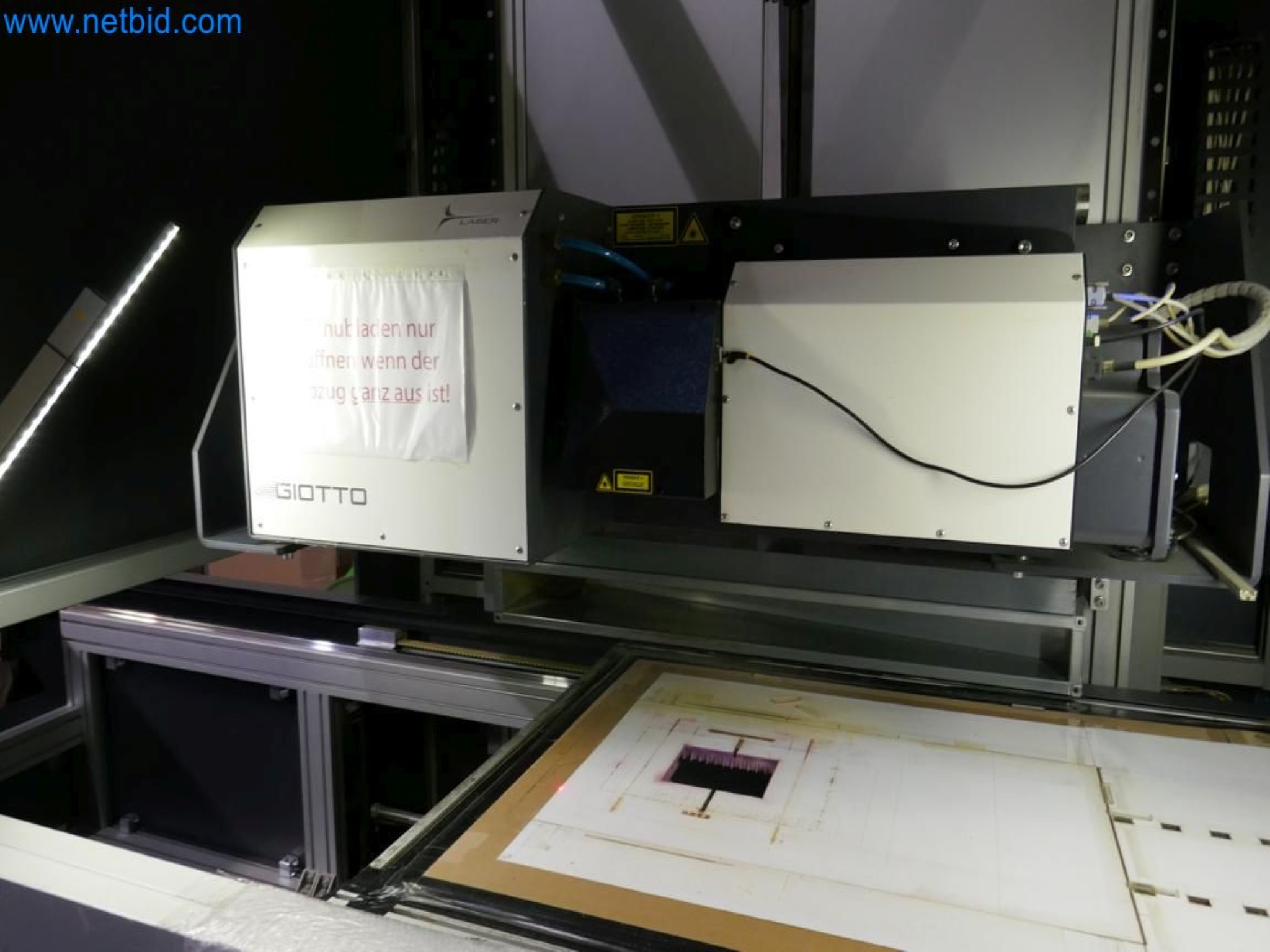 Innowacyjna technologia laserowa - produkty reklamowe przetwarzane laserowo, etykietowanie laserowe na papierze, kartonie, drewnie i tworzywach sztucznych, drukowanie obrazów-3