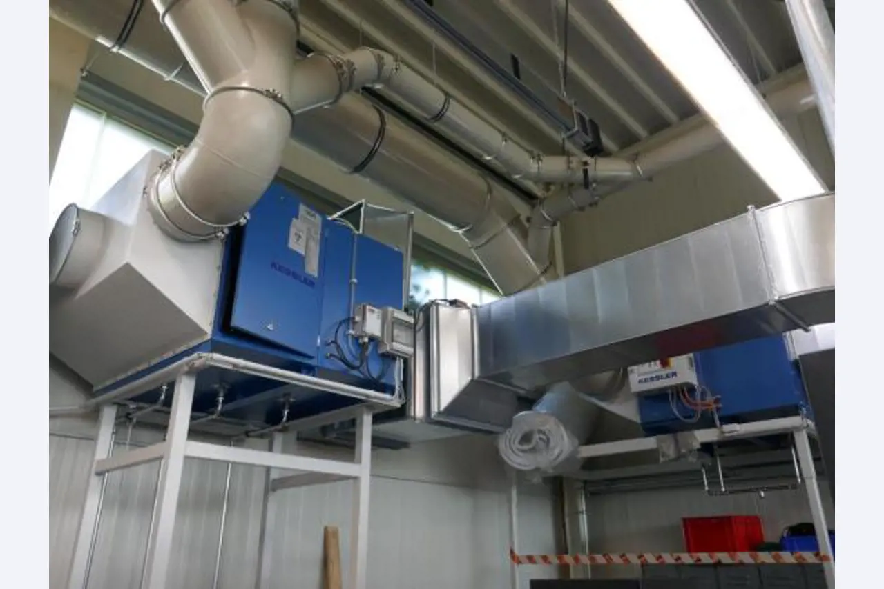 Metallbearbeitungsmaschinen zur Herstellung von Präzisionsdrehteilen-11