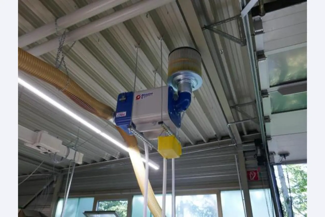 Metallbearbeitungsmaschinen zur Herstellung von Präzisionsdrehteilen-19