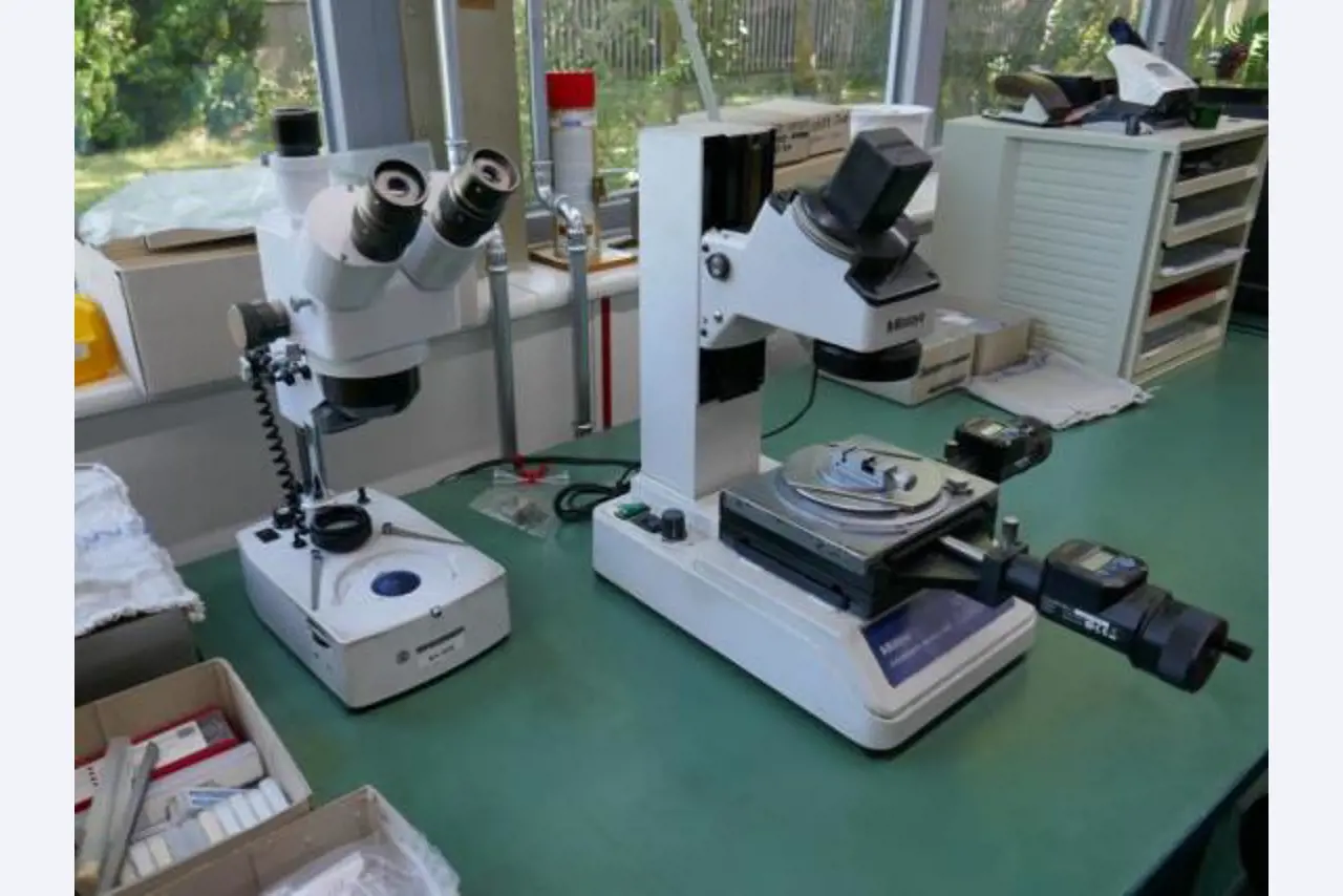 Metallbearbeitungsmaschinen zur Herstellung von Präzisionsdrehteilen-21