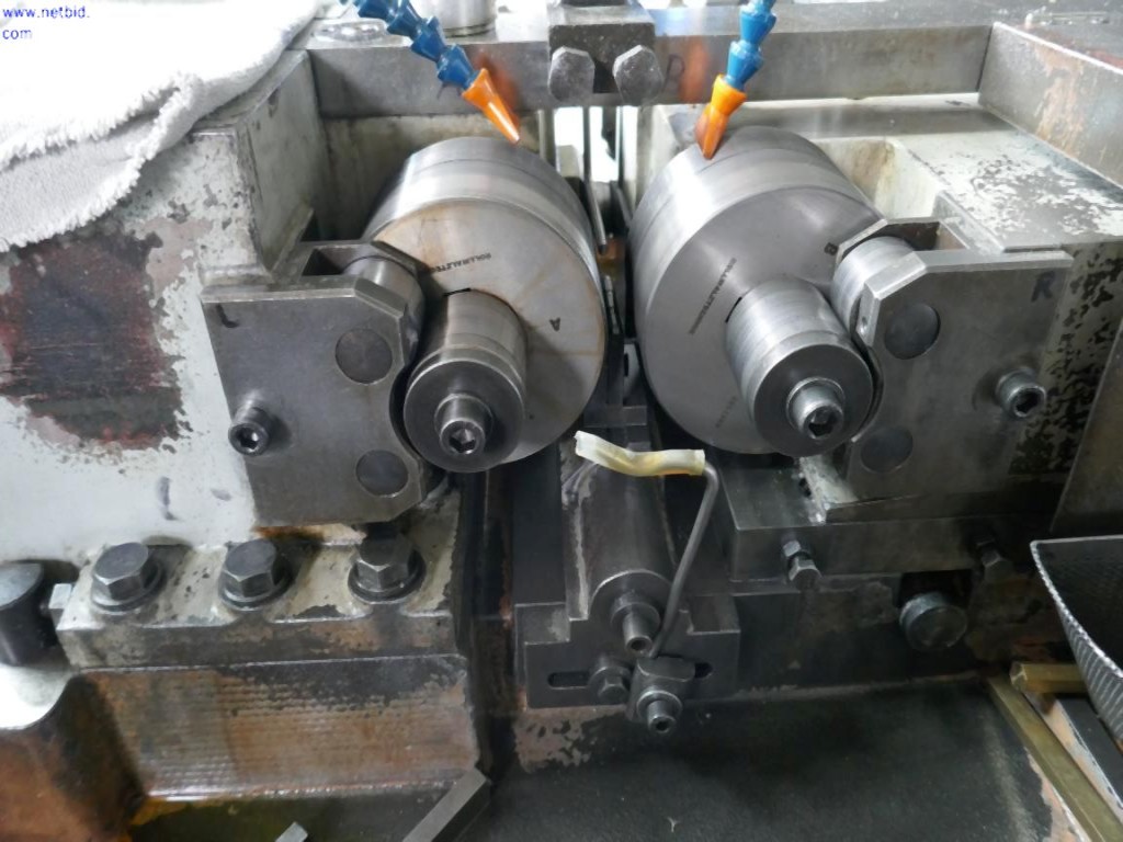 Maszyny do obróbki metalu do produkcji precyzyjnych części toczonych-3