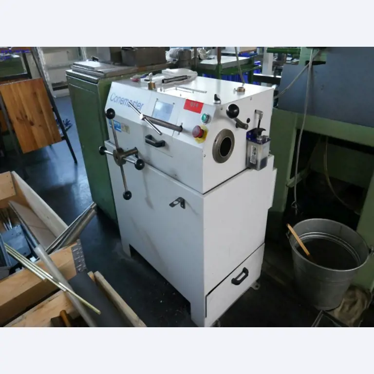 Maszyny do obróbki metalu do produkcji precyzyjnych części toczonych-3