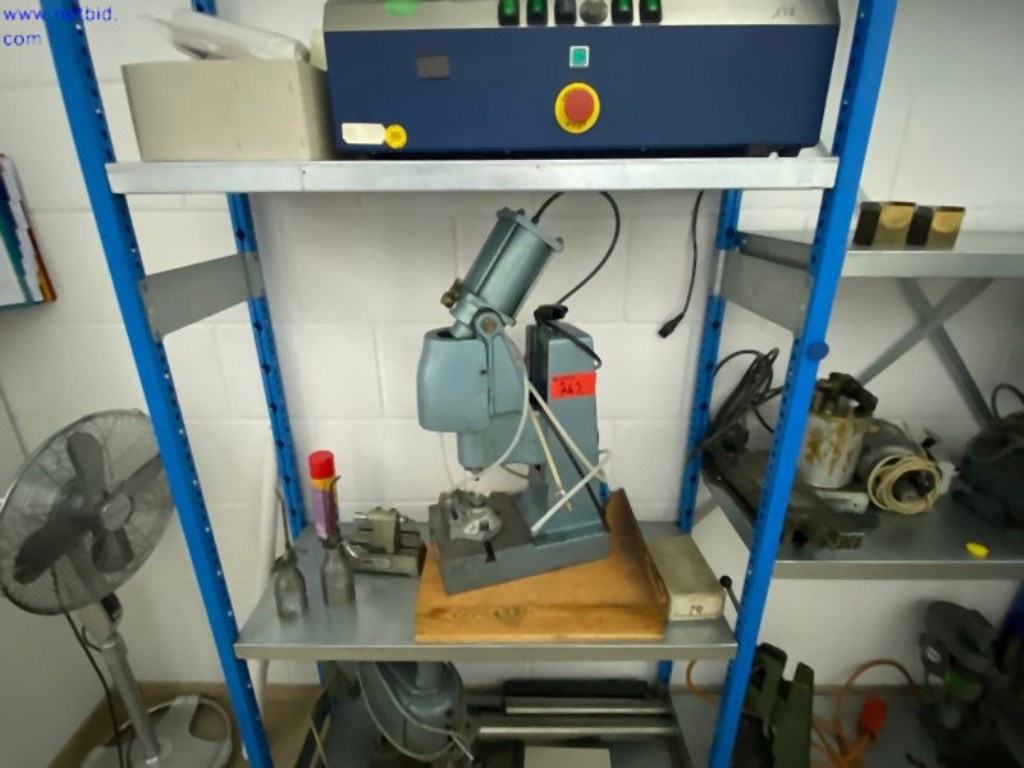 Machines d'usinage des métaux pour la fabrication de pièces tournées de précision-1