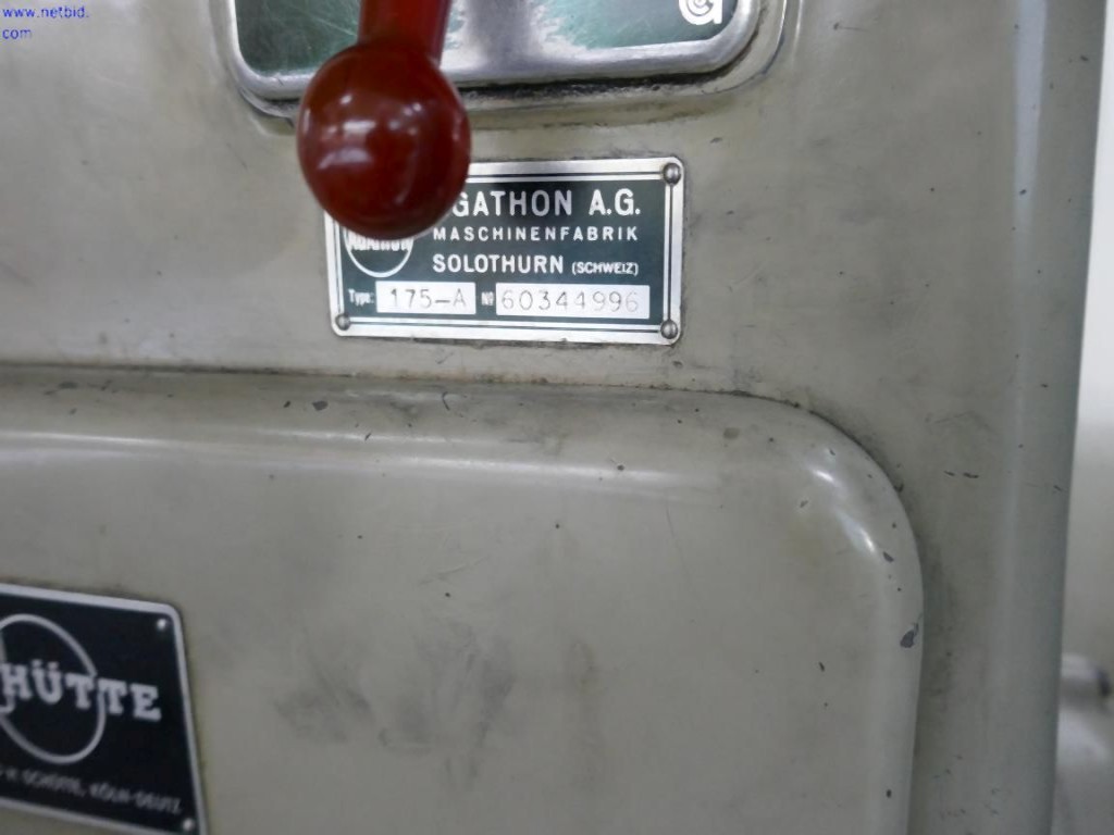 Machines d'usinage des métaux pour la fabrication de pièces tournées de précision-3