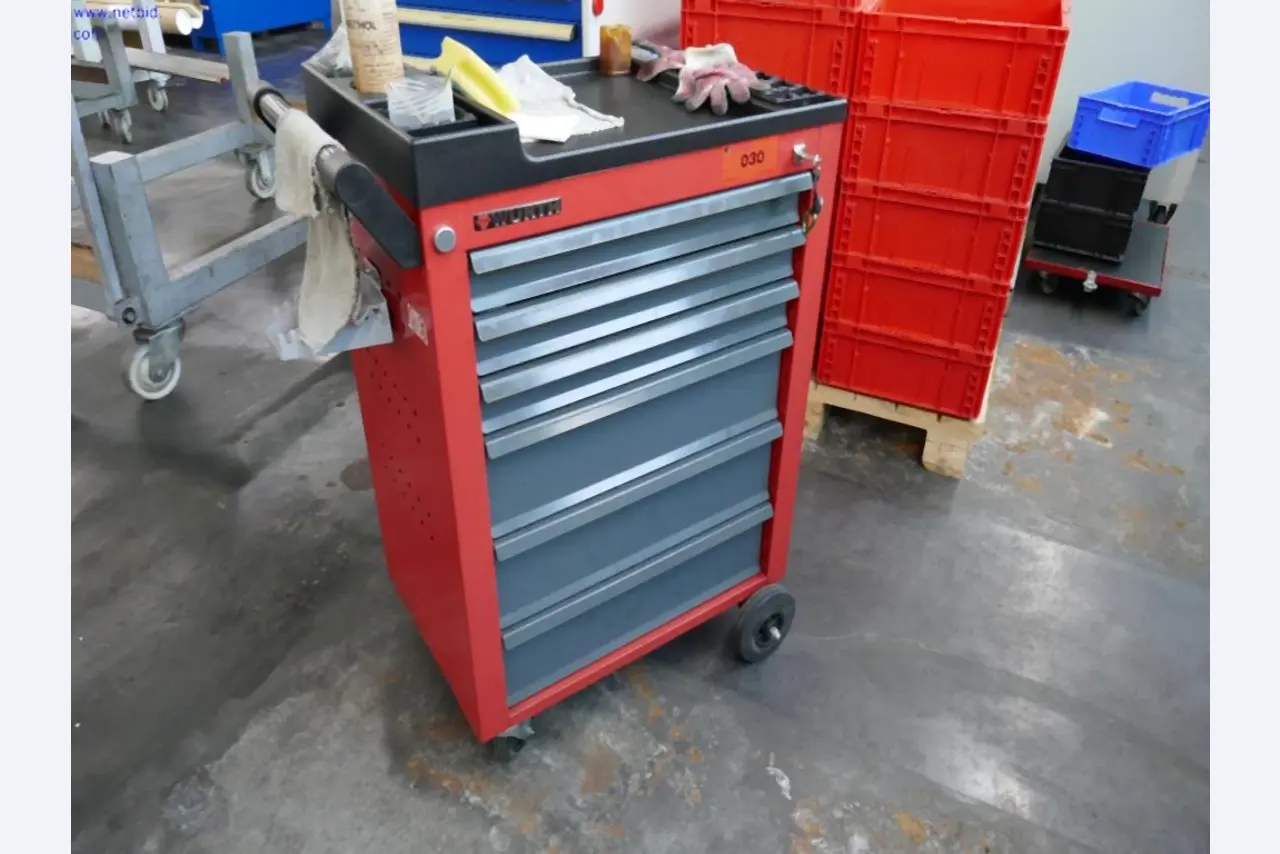 Kovoobráběcí stroje pro výrobu přesných soustružených dílů-1