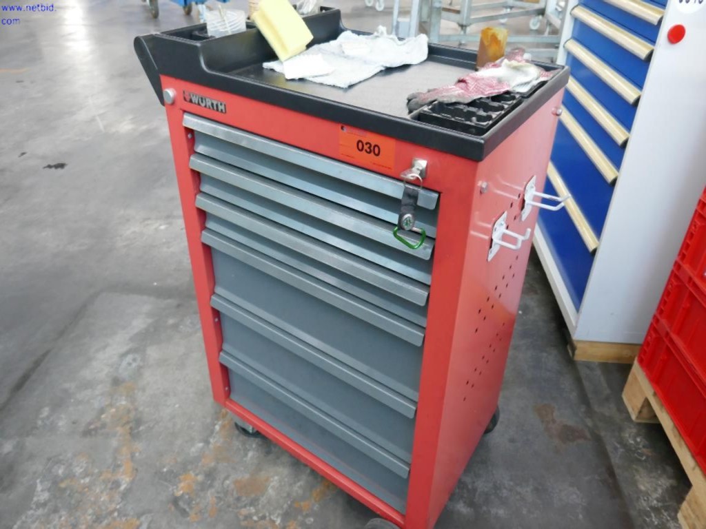 Kovoobráběcí stroje pro výrobu přesných soustružených dílů-2