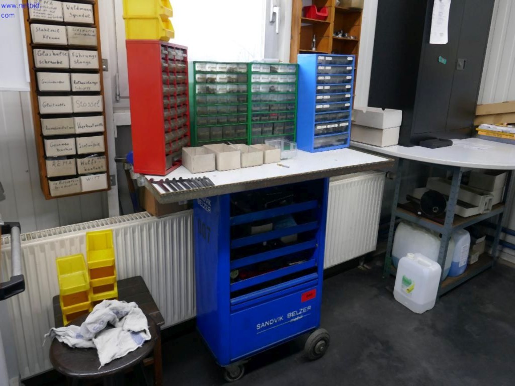 Metalworking machines for the production of precision turned parts-1