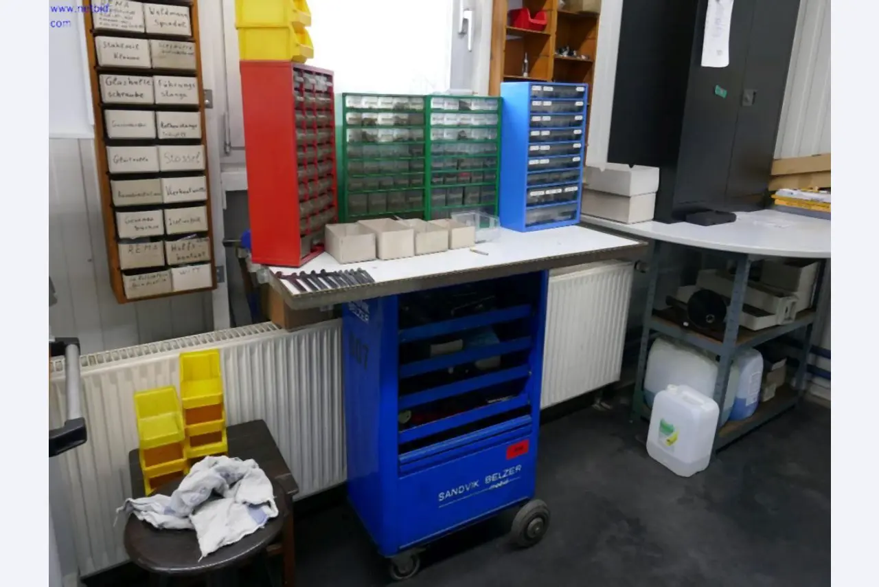 Metalworking machines for the production of precision turned parts-1