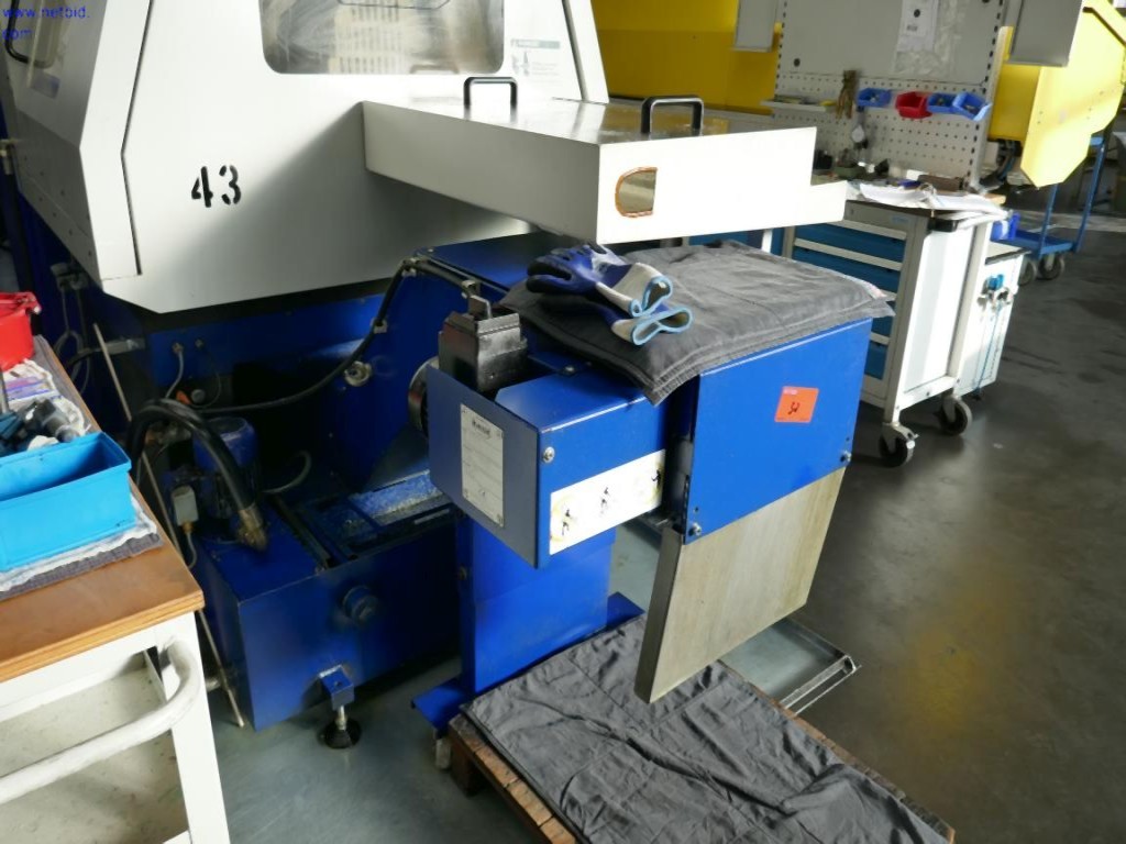 Machines d'usinage des métaux pour la fabrication de pièces tournées de précision-8