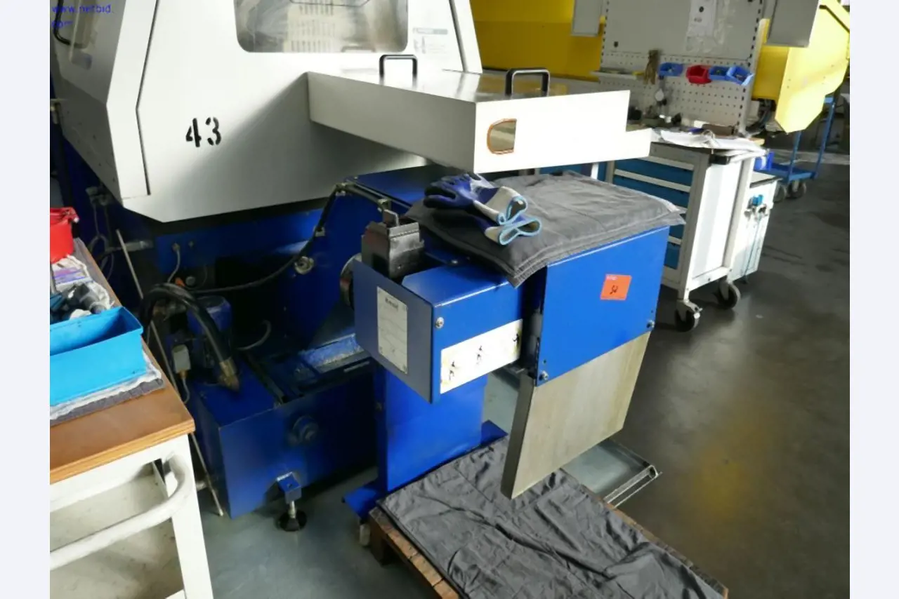 Machines d'usinage des métaux pour la fabrication de pièces tournées de précision-8