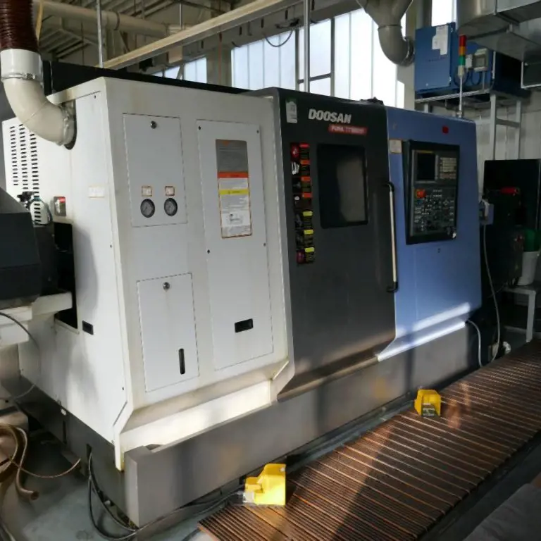 Pozioma tokarka CNC z przesuwanym wrzeciennikiem Doosan Puma TT1800SY