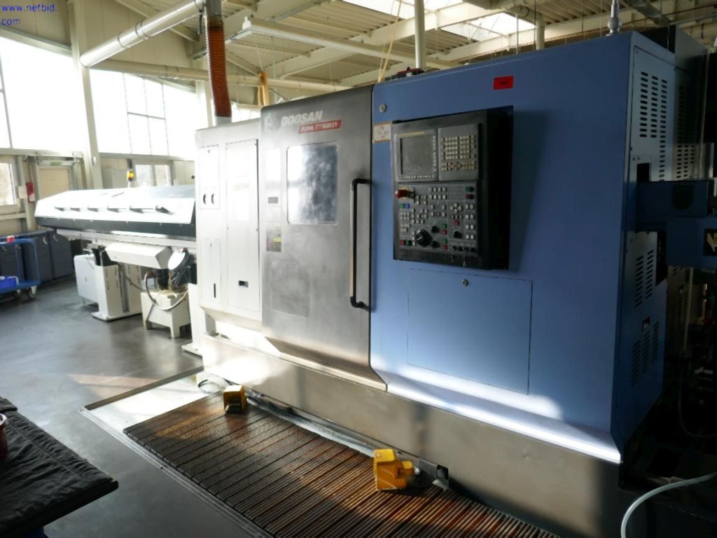 Machines d'usinage des métaux pour la fabrication de pièces tournées de précision-2