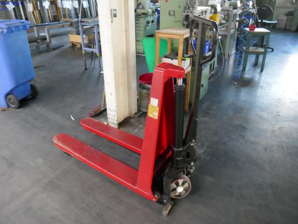 Metalworking machines for the production of precision turned parts-1