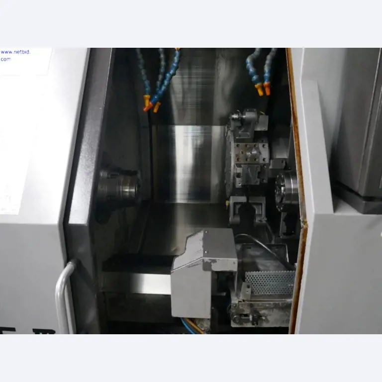 Maszyny do obróbki metalu do produkcji precyzyjnych części toczonych-3