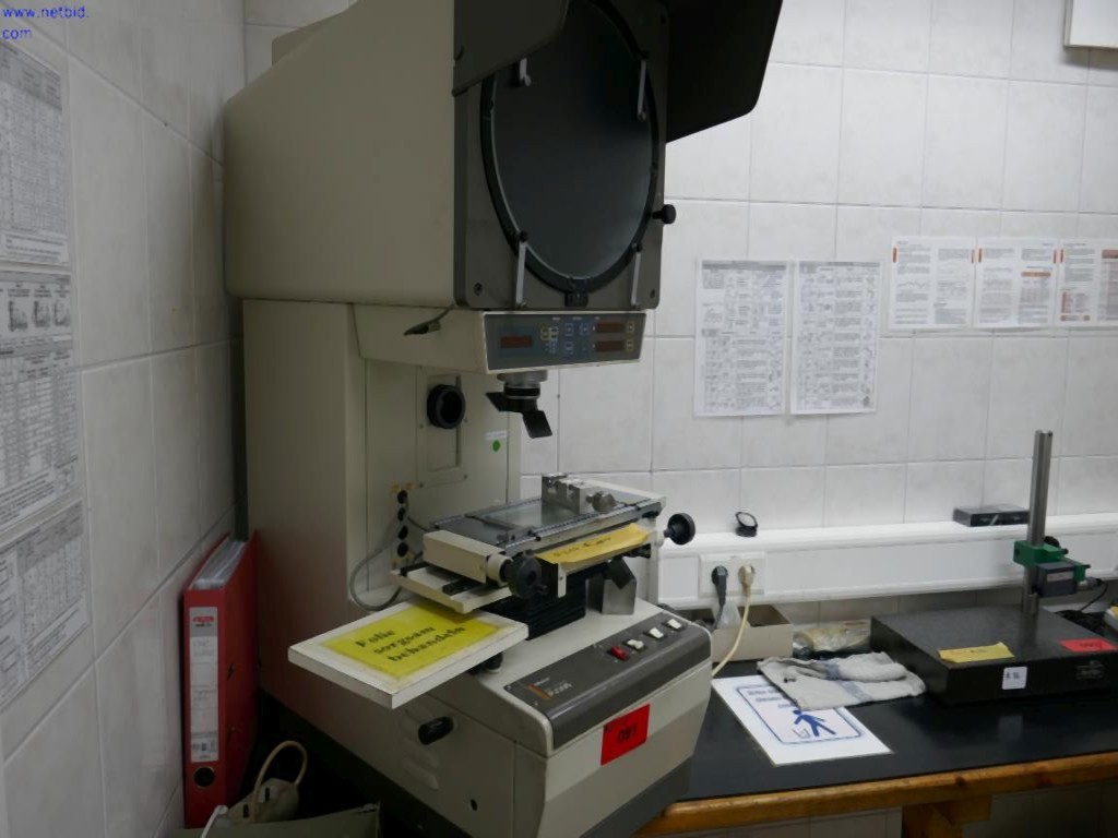 Machines d'usinage des métaux pour la fabrication de pièces tournées de précision-1