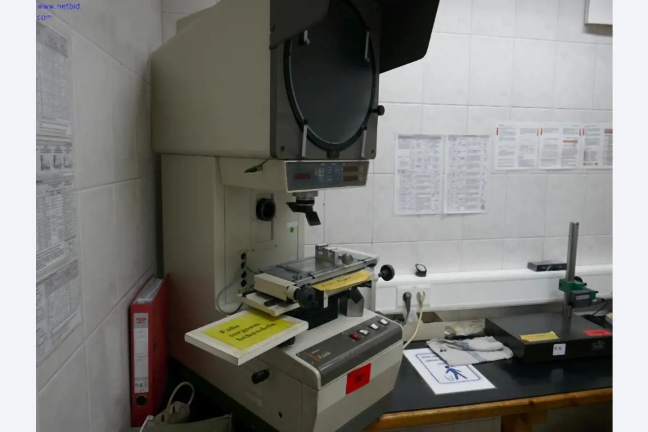 Machines d'usinage des métaux pour la fabrication de pièces tournées de précision-1